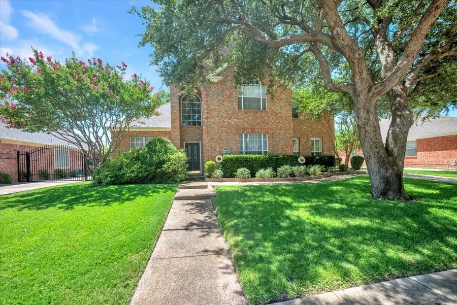 1300 Yellowstone Lane, Carrollton, TX 75006 - #2