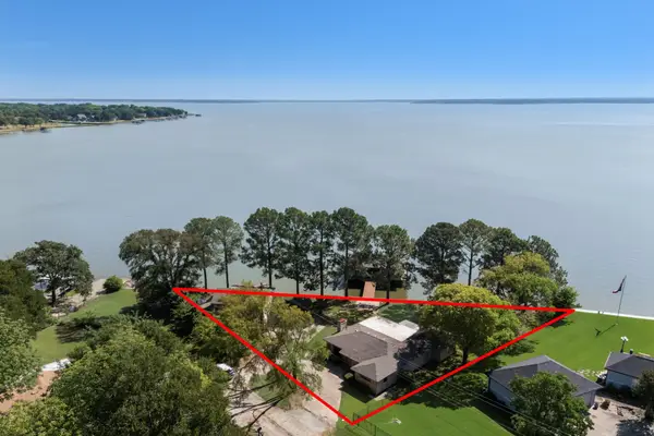 521 Nob Hill Lane, Seven Points, TX 75143