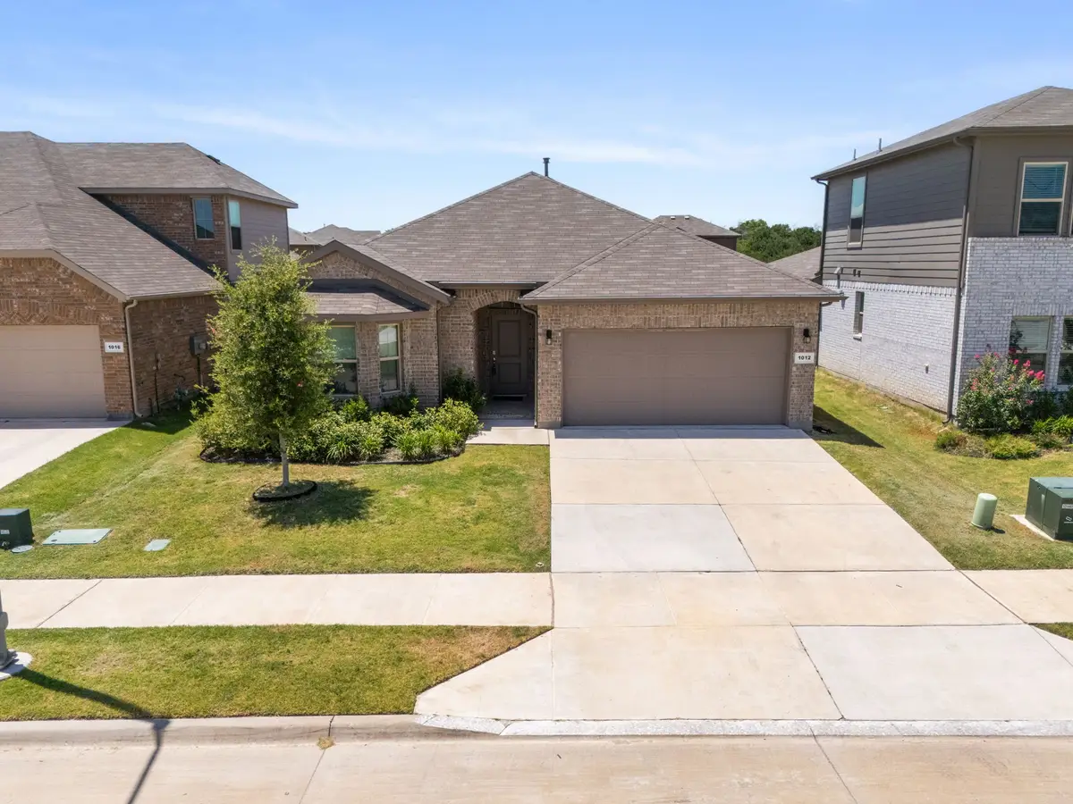 1012 Southwark Drive, Justin, TX 76247 - #1