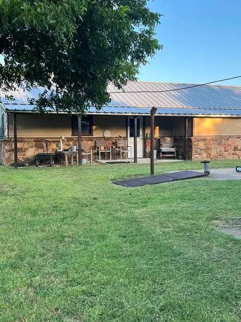 1308 N Mesquite Street N, Goldthwaite, TX 76844 - #3