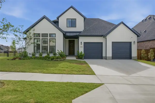 2113 Heather Hills Drive, Fort Worth, TX 76008
