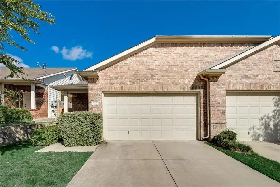1237 Grand Central Parkway, Fort Worth, TX 76131 - #2