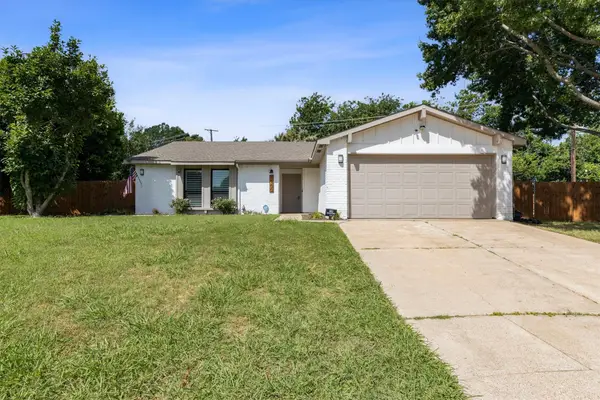 1900 Spies Spring Court, Arlington, TX 76006