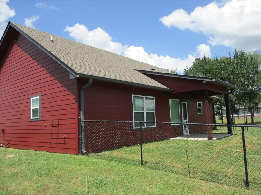 148 Mill Street, Emory, TX 75440 - #3