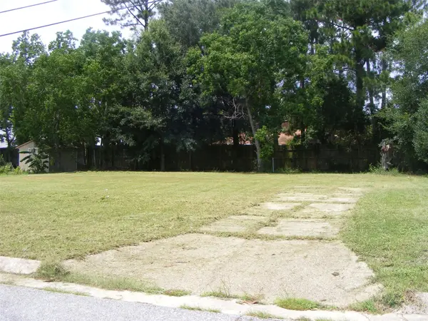 4160 Avenue G, Fort Worth, TX 76105