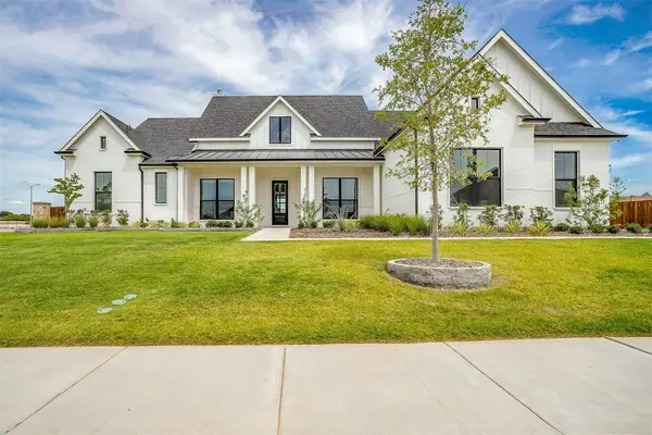 4602 Saddlehorn Drive, Midlothian, TX 76065