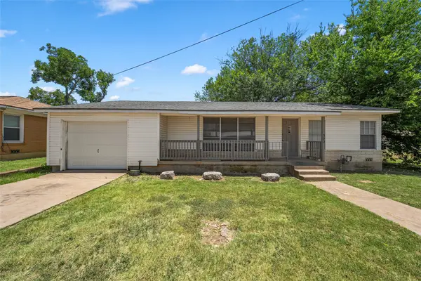 303 East Avenue, Moody, TX 76630