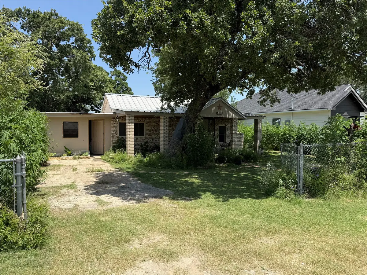 2803 Avenue C, Brownwood, TX 76801 - #1