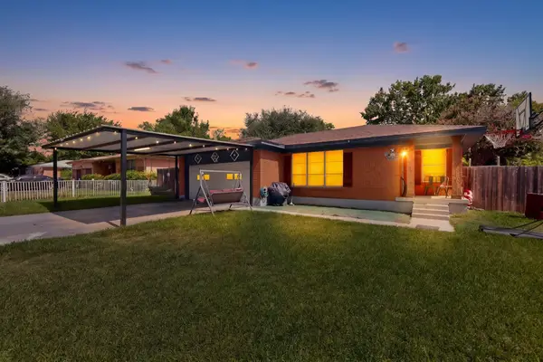 8933 Jennie Lee Lane, Dallas, TX 75227