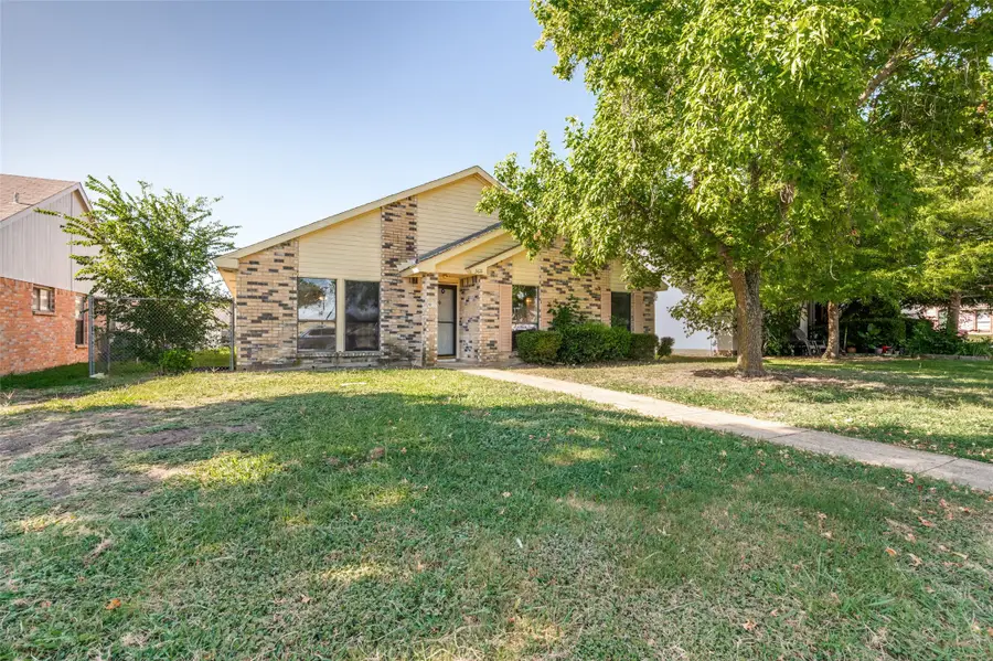 805 Whitney Street, Cedar Hill, TX 75104 - #2