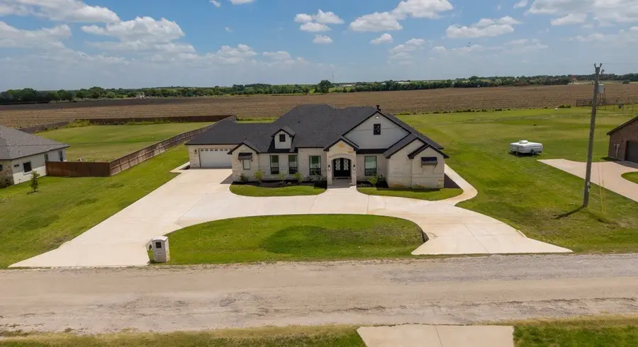 8224 Harvest Drive, Grandview, TX 76050 - #2