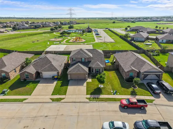 137 Kennedy Drive, Venus, TX 76084