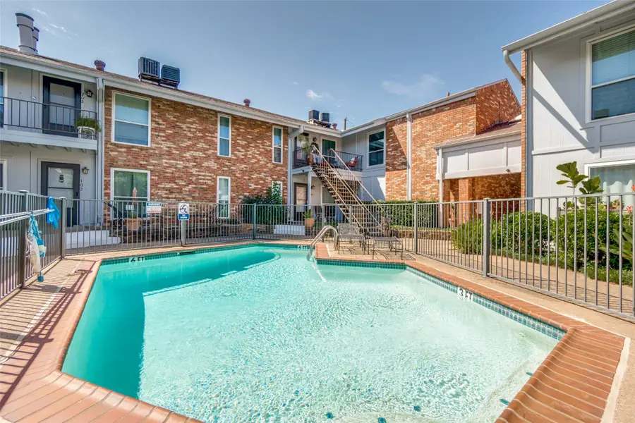 4317 Hartford Street #204, Dallas, TX 75219 - #2