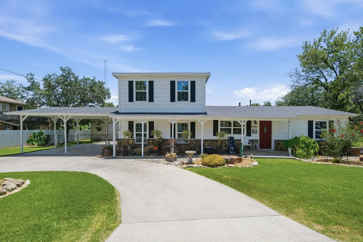 206 E North Street, Aubrey, TX 76227 - #1