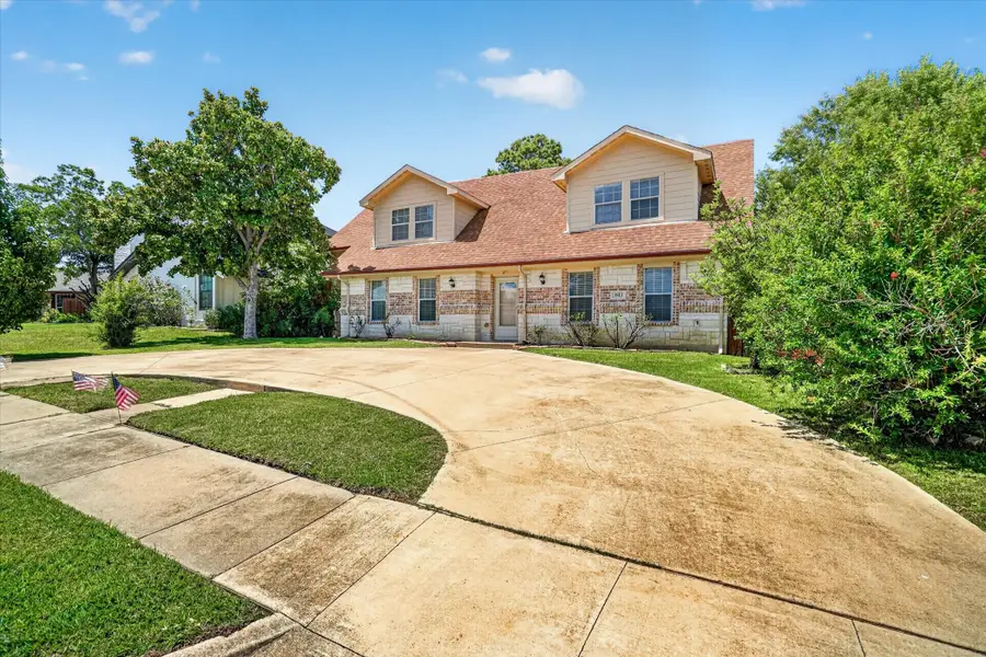 3813 N Eugene Court, Irving, TX 75062 - #3
