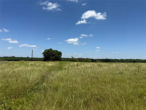 01 Cr 3550, Honey Grove, TX 75446