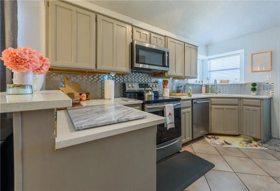 7825 Cardinal Court, North Richland Hills, TX 76180 - #2