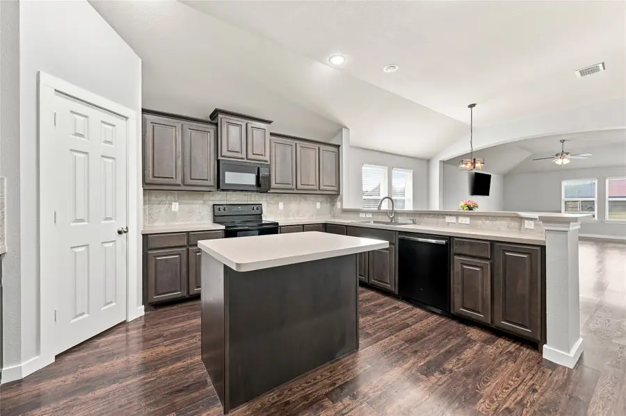 1558 Nottingham Drive, Lancaster, TX 75134 - #2