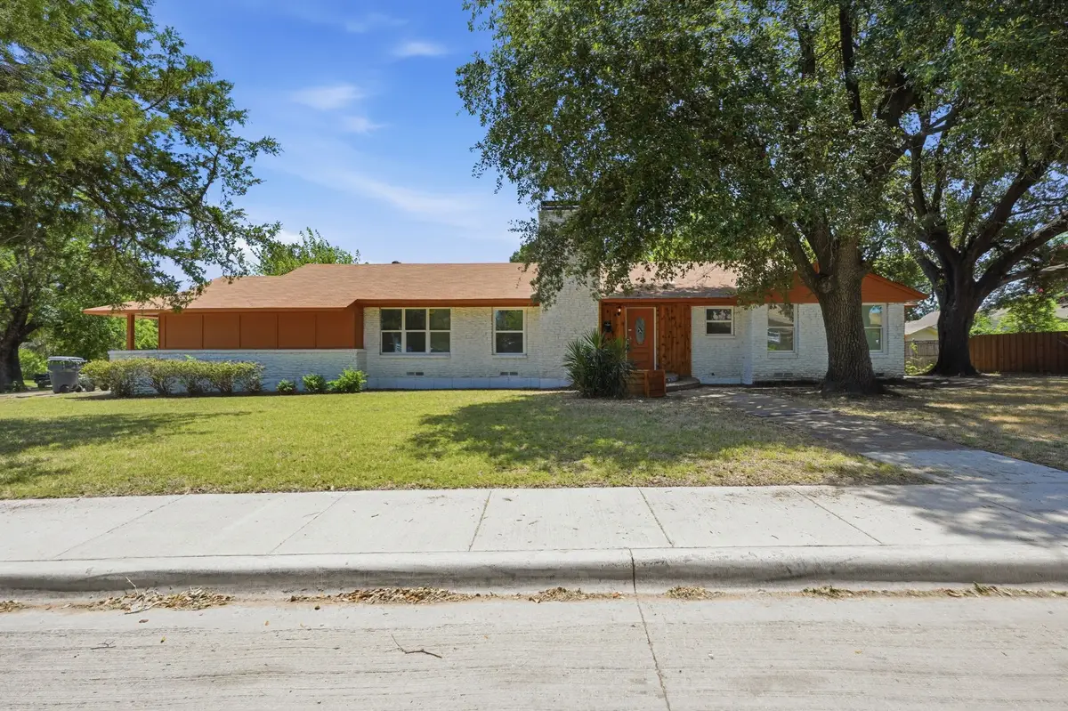 2626 Crest Avenue, Dallas, TX 75216 - #1