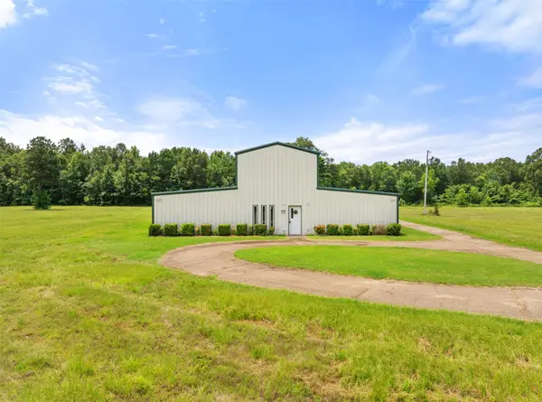 672 County Road 4960, Pittsburg, TX 75686