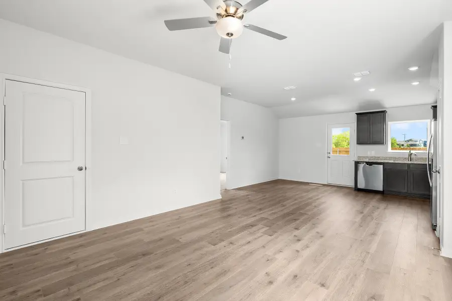 8309 White Wolf Trail, Ponder, TX 76259 - #3