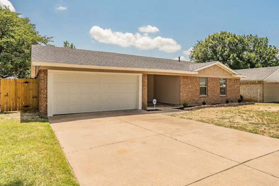 717 Blue Ridge Trail, Saginaw, TX 76179 - #2