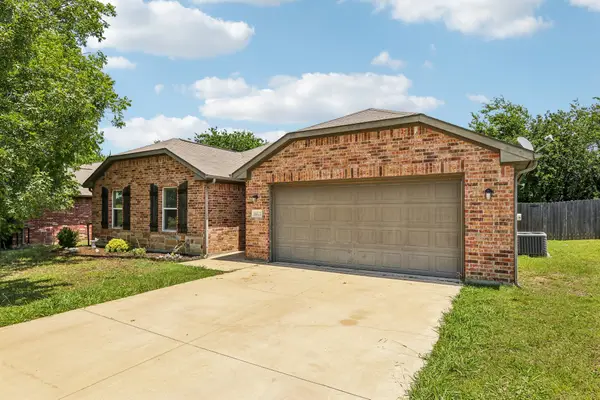 3017 N Hickory Street, Sherman, TX 75092
