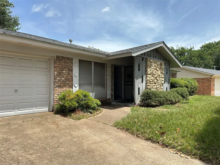 1908 Brookview Drive, Arlington, TX 76010 - #2