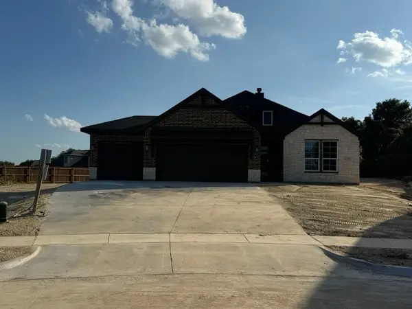 2200 Castle Rock Lane, Weatherford, TX 76087