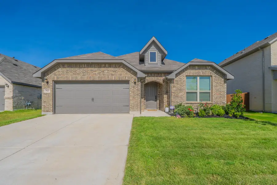 5925 Lovills Creek Street, Fort Worth, TX 76179 - #2