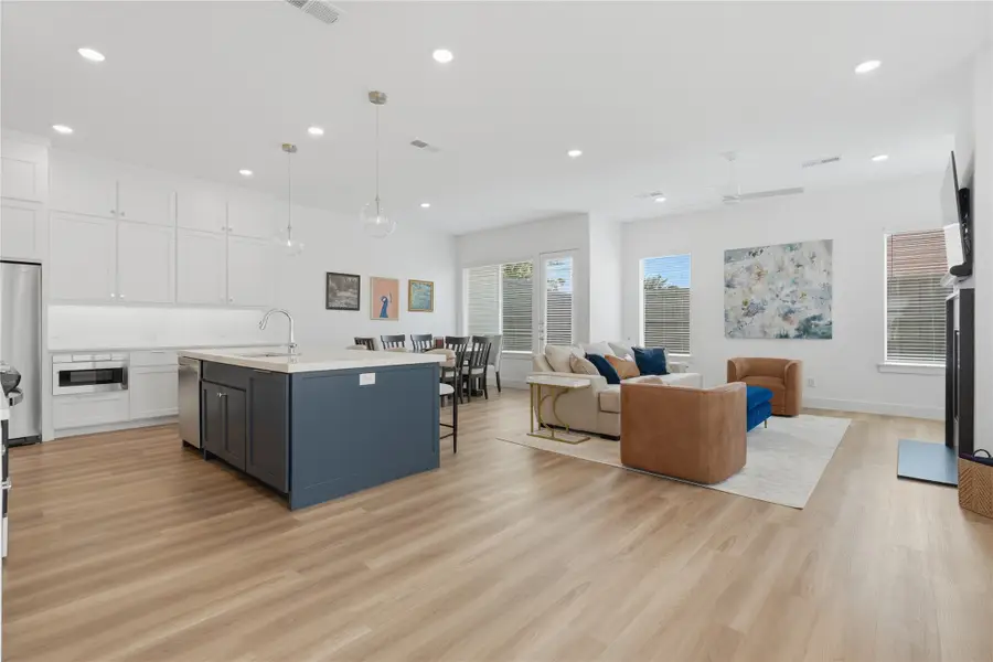 11637 Liberty Commons, Dallas, TX 75206 - #3