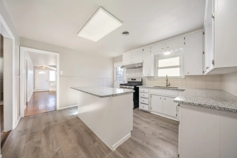 908 Lawrence Drive, Waco, TX 76710 - #2