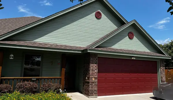 1221 Eagle Lake Drive, Azle, TX 76020