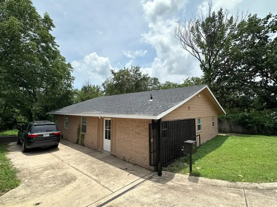 400 E Shady Grove Road, Irving, TX 75060 - #2