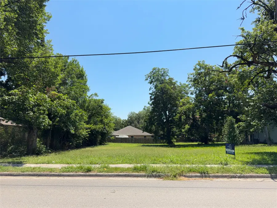 3915 Moulton Street, Greenville, TX 75401 - #2