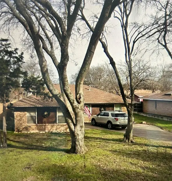 315 Dow Ross Boulevard, Duncanville, TX 75116