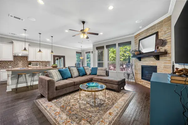 13611 Cobblestone Drive, Farmers Branch, TX 75244