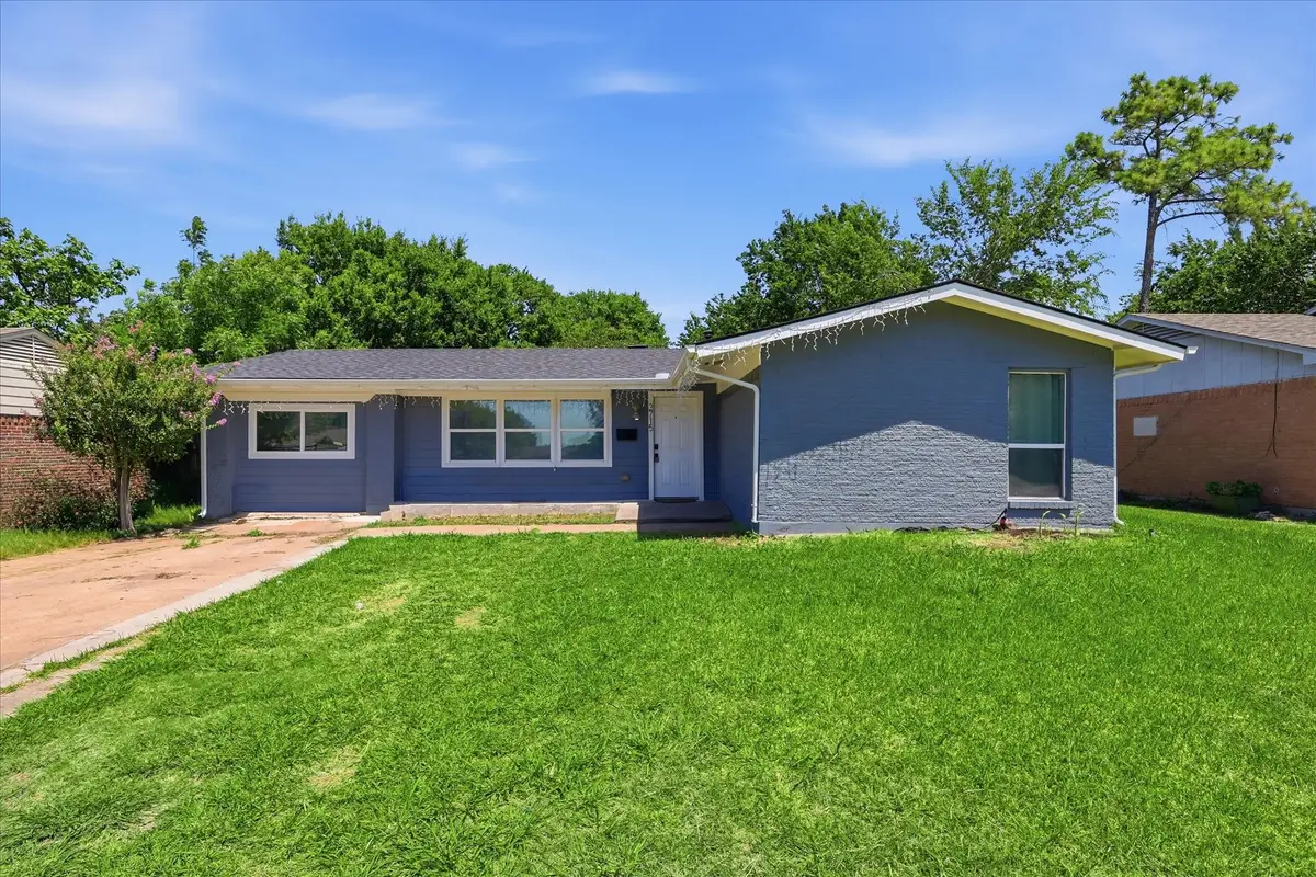2715 Cary Drive, Mesquite, TX 75150 - #1