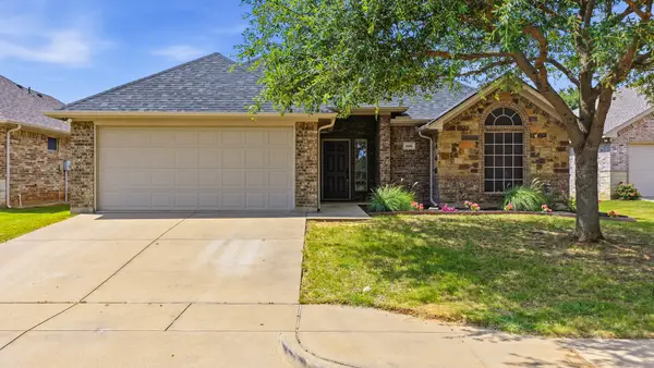 4416 Logan Circle, Granbury, TX 76049