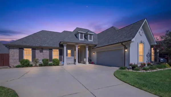 343 Camelback Drive, Bossier City, LA 71111
