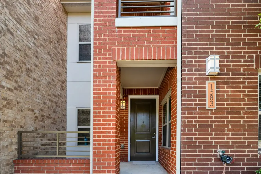1583 Fiji Street, Dallas, TX 75203 - #3