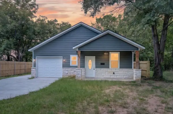 373 5th Street Nw, Paris, TX 75460