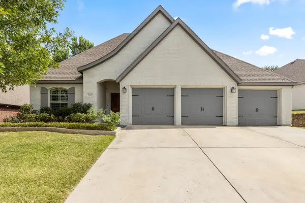 505 Inwood Street, Benbrook, TX 76126