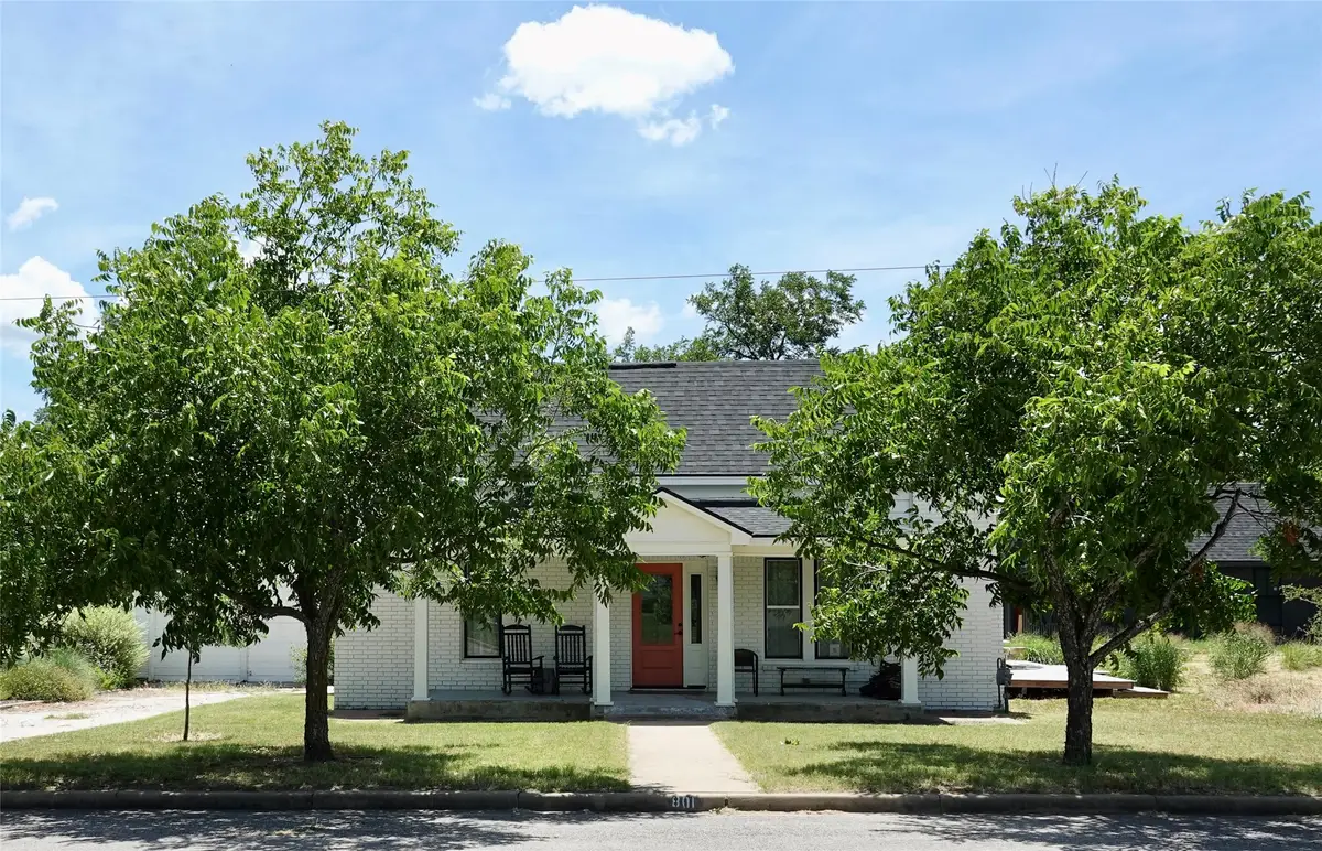 801 Reynolds Street, Goldthwaite, TX 76844 - #1