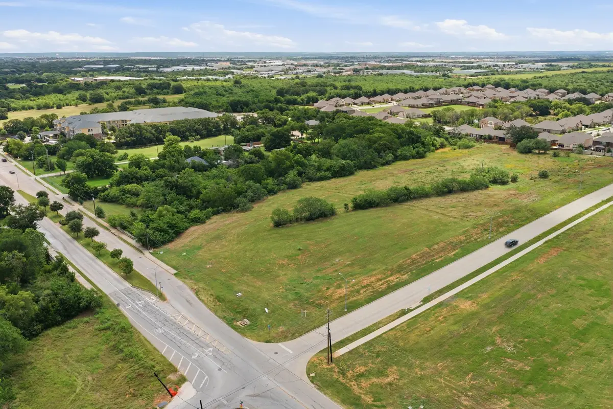 1340 W Wbroad Street, Mansfield, TX 76063 - #1