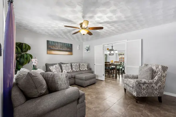 13806 Heartside Place, Farmers Branch, TX 75234