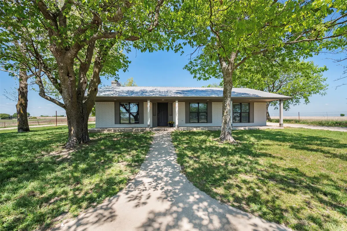 3949 County Road 302, Muenster, TX 76252 - #1