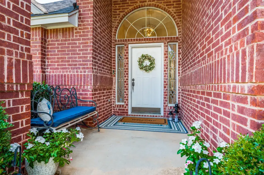 3921 Parker Oaks Drive, Arlington, TX 76016 - #2