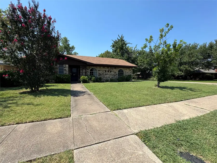 722 Goodyear Street, Irving, TX 75062 - #2