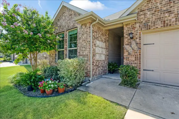 505 Vawter Drive, Van Alstyne, TX 75495
